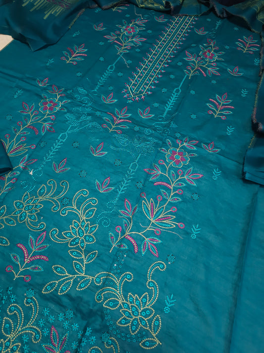 Embroidered Lawn Suit EL002