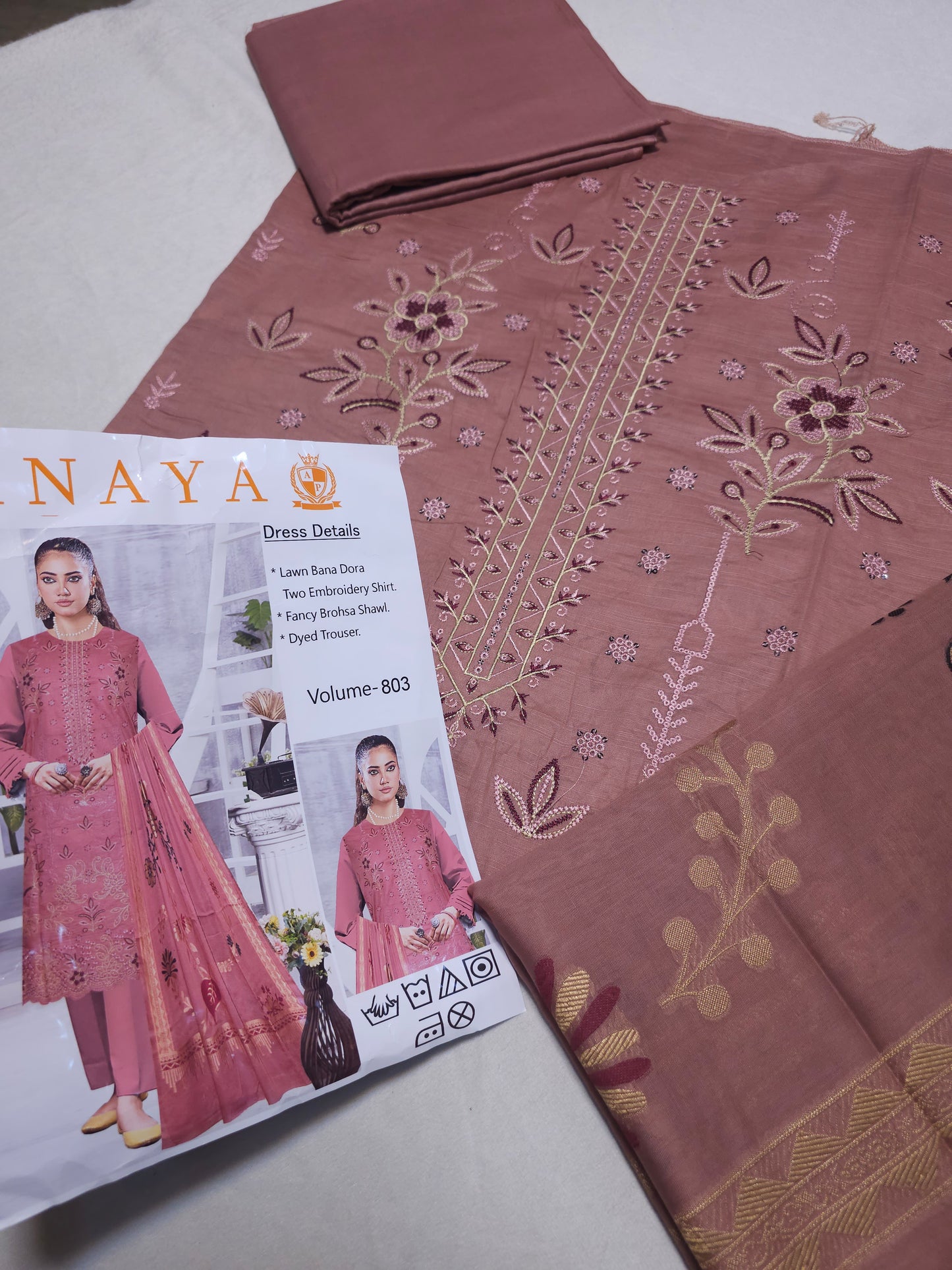 Embroidered Lawn Suit EL007