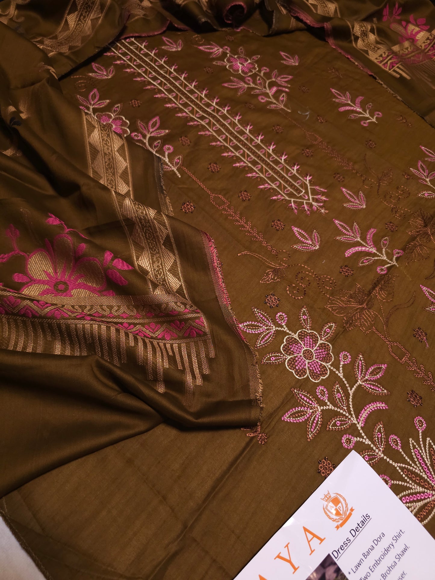 Embroidered Lawn Suit EL006