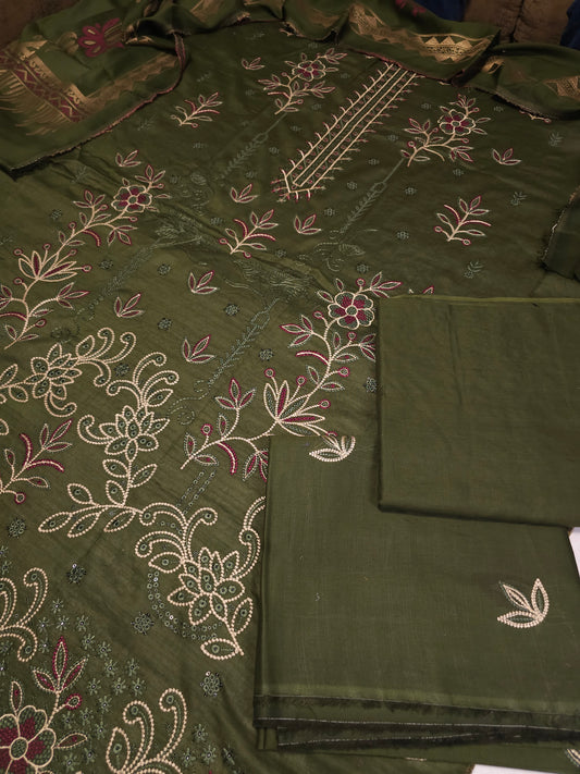 Embroidered Lawn Suit EL004
